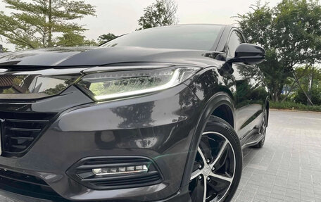 Honda Vezel, 2021 год, 1 750 001 рублей, 3 фотография