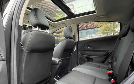 Honda Vezel, 2021 год, 1 750 001 рублей, 13 фотография