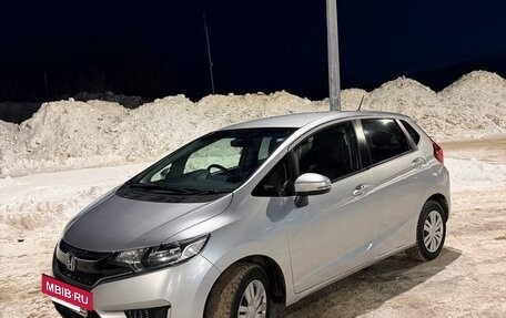 Honda Fit III, 2017 год, 1 150 000 рублей, 5 фотография