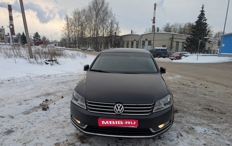 Volkswagen Passat B7, 2012 год, 900 000 рублей, 1 фотография