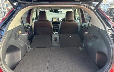 Toyota Yaris Cross, 2021 год, 1 750 009 рублей, 9 фотография