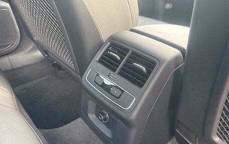 Audi A4, 2020 год, 1 900 000 рублей, 20 фотография