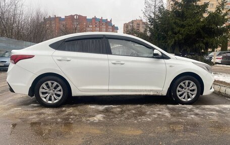 Hyundai Solaris II рестайлинг, 2018 год, 970 000 рублей, 6 фотография