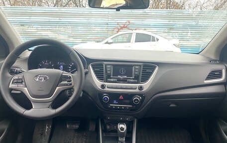 Hyundai Solaris II рестайлинг, 2018 год, 970 000 рублей, 10 фотография