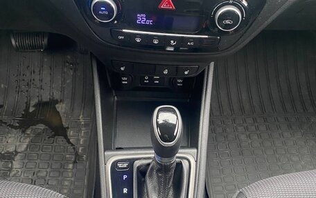 Hyundai Solaris II рестайлинг, 2018 год, 970 000 рублей, 12 фотография