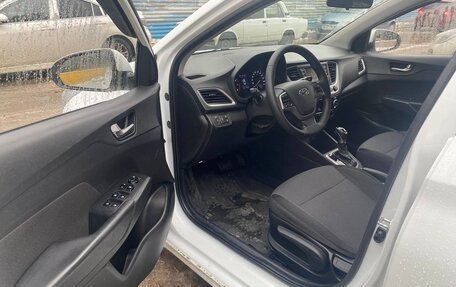 Hyundai Solaris II рестайлинг, 2018 год, 970 000 рублей, 9 фотография