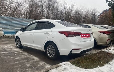 Hyundai Solaris II рестайлинг, 2018 год, 970 000 рублей, 3 фотография