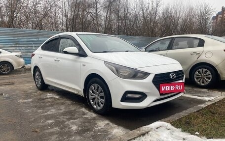 Hyundai Solaris II рестайлинг, 2018 год, 970 000 рублей, 7 фотография