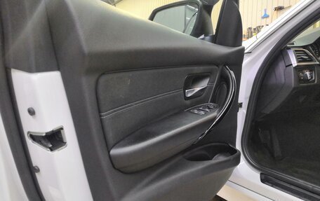 BMW 3 серия, 2018 год, 2 199 000 рублей, 10 фотография