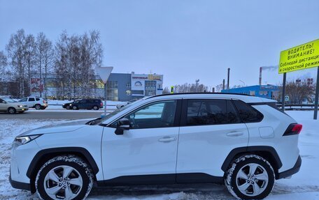 Toyota RAV4, 2021 год, 3 710 000 рублей, 3 фотография