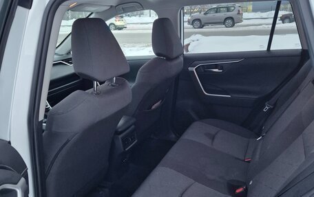 Toyota RAV4, 2021 год, 3 710 000 рублей, 12 фотография