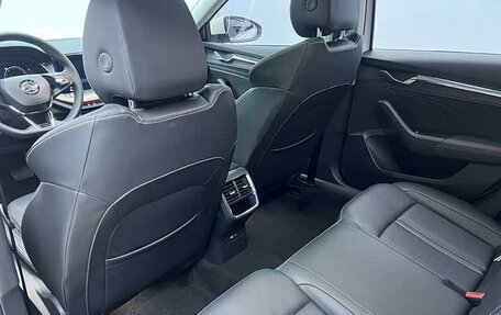 Skoda Octavia IV, 2021 год, 1 910 000 рублей, 16 фотография