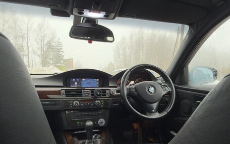 BMW 3 серия, 2009 год, 1 900 000 рублей, 12 фотография