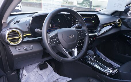 Chevrolet Trax, 2025 год, 2 100 009 рублей, 6 фотография