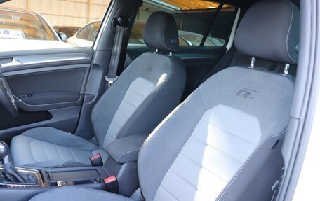 Volkswagen Golf VII, 2017 год, 1 170 000 рублей, 30 фотография