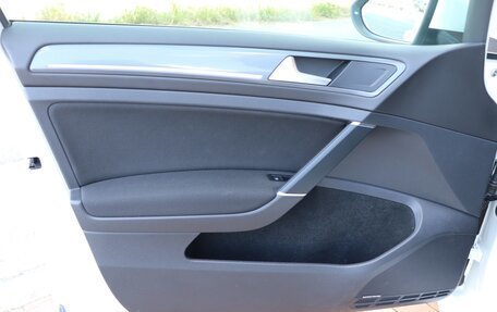 Volkswagen Golf VII, 2017 год, 1 170 000 рублей, 32 фотография