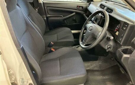 Toyota Probox I, 2020 год, 999 000 рублей, 6 фотография