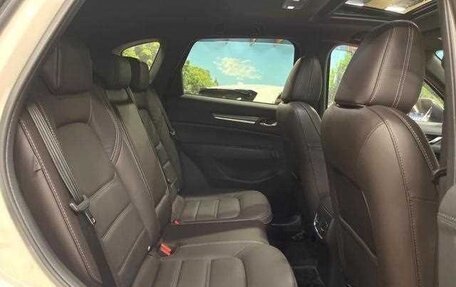 Mazda CX-5 II, 2022 год, 1 840 000 рублей, 9 фотография