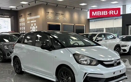 Honda Fit, 2022 год, 1 400 010 рублей, 2 фотография