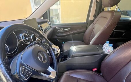 Mercedes-Benz V-Класс, 2018 год, 5 700 000 рублей, 11 фотография