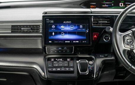 Honda Stepwgn IV, 2018 год, 2 520 000 рублей, 12 фотография