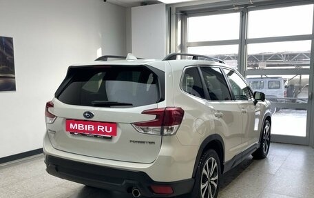 Subaru Forester, 2020 год, 3 000 000 рублей, 5 фотография