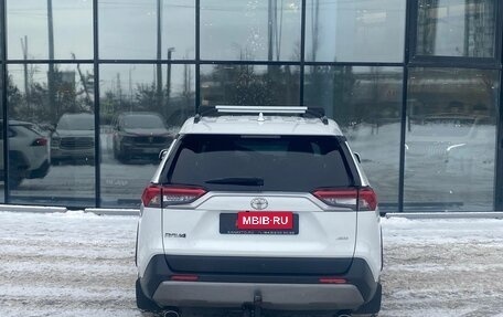 Toyota RAV4, 2019 год, 3 350 000 рублей, 4 фотография