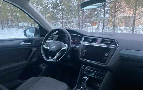 Volkswagen Tiguan II, 2021 год, 3 650 000 рублей, 8 фотография