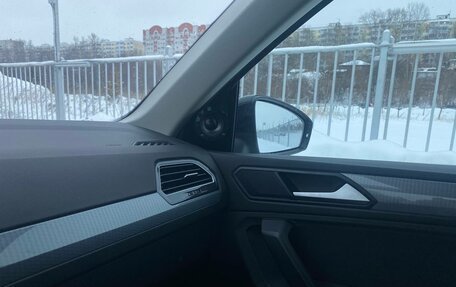 Volkswagen Tiguan II, 2021 год, 3 650 000 рублей, 12 фотография