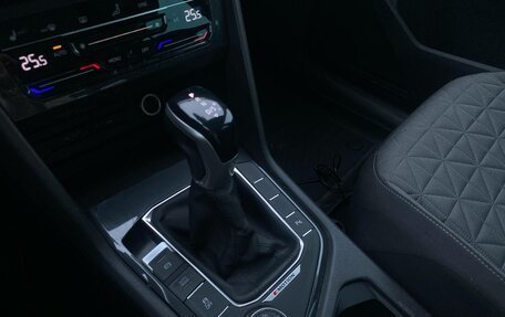 Volkswagen Tiguan II, 2021 год, 3 650 000 рублей, 14 фотография