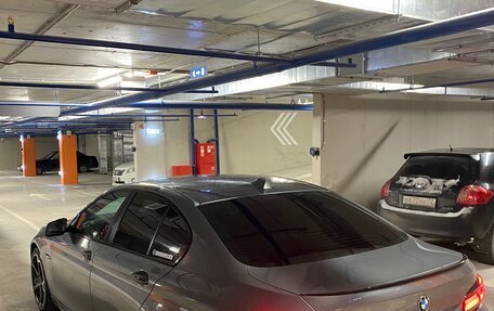 BMW 5 серия, 2011 год, 2 350 000 рублей, 2 фотография