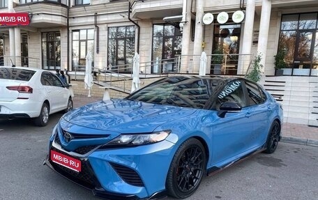 Toyota Camry, 2021 год, 3 350 000 рублей, 1 фотография