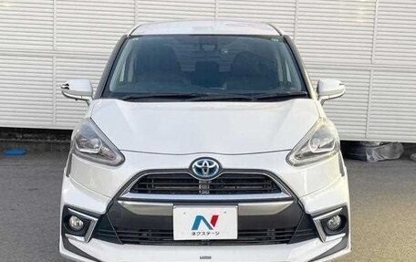 Toyota Sienta II, 2016 год, 1 020 000 рублей, 3 фотография