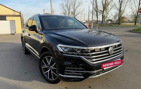 Volkswagen Touareg III, 2020 год, 5 300 000 рублей, 2 фотография