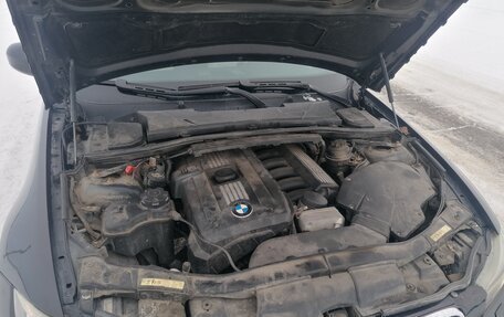 BMW 3 серия, 2009 год, 1 015 000 рублей, 14 фотография