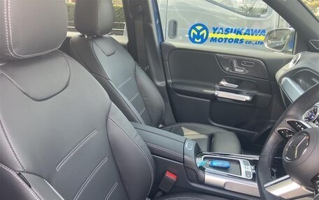 Mercedes-Benz GLB, 2024 год, 5 000 000 рублей, 8 фотография