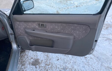 Nissan Micra II, 2000 год, 150 000 рублей, 11 фотография