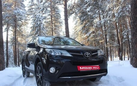 Toyota RAV4, 2014 год, 1 950 000 рублей, 2 фотография