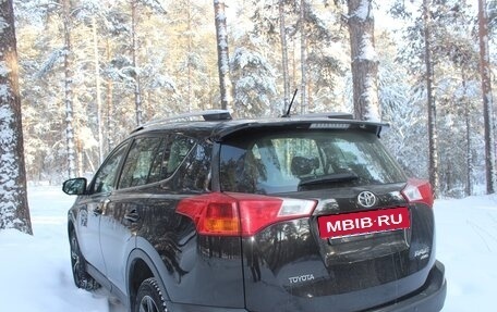 Toyota RAV4, 2014 год, 1 950 000 рублей, 6 фотография