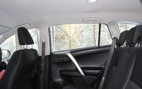Toyota RAV4, 2014 год, 1 950 000 рублей, 21 фотография