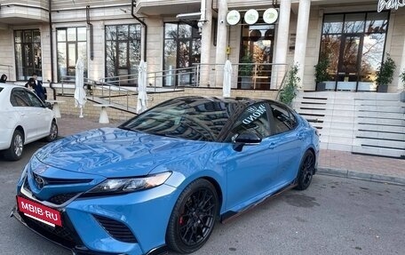 Toyota Camry, 2021 год, 3 350 000 рублей, 9 фотография