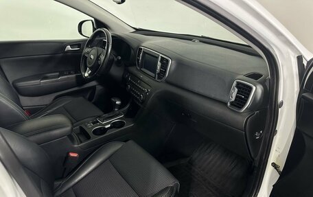 KIA Sportage IV рестайлинг, 2018 год, 2 256 000 рублей, 14 фотография