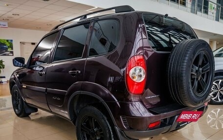 Chevrolet Niva I рестайлинг, 2017 год, 738 000 рублей, 5 фотография