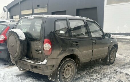 Chevrolet Niva I рестайлинг, 2011 год, 399 000 рублей, 3 фотография
