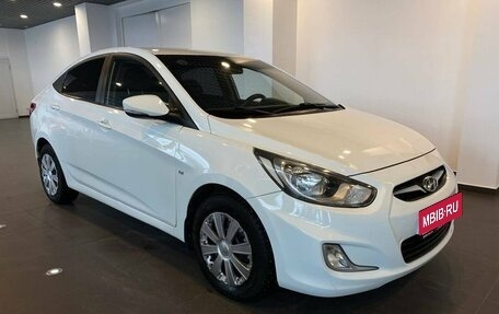 Hyundai Solaris II рестайлинг, 2012 год, 657 000 рублей, 1 фотография