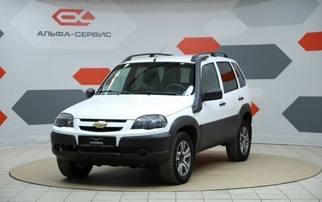 Chevrolet Niva I рестайлинг, 2019 год, 740 000 рублей, 1 фотография