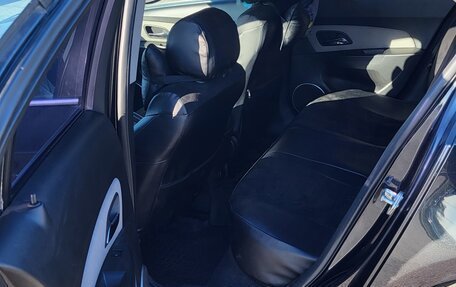 Chevrolet Cruze II, 2011 год, 610 000 рублей, 7 фотография