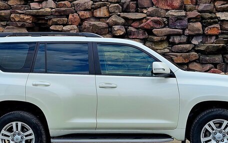 Toyota Land Cruiser Prado 150 рестайлинг 2, 2010 год, 2 870 000 рублей, 6 фотография