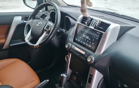 Toyota Land Cruiser Prado 150 рестайлинг 2, 2010 год, 2 870 000 рублей, 10 фотография