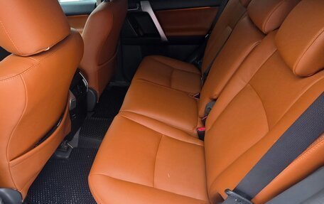 Toyota Land Cruiser Prado 150 рестайлинг 2, 2010 год, 2 870 000 рублей, 15 фотография